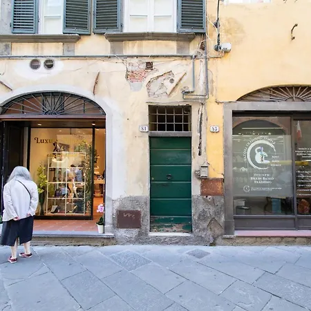 Tango Luxury In Center Town