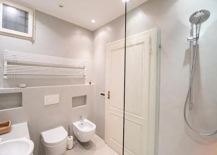 Tango Luxury In Center Town 루카